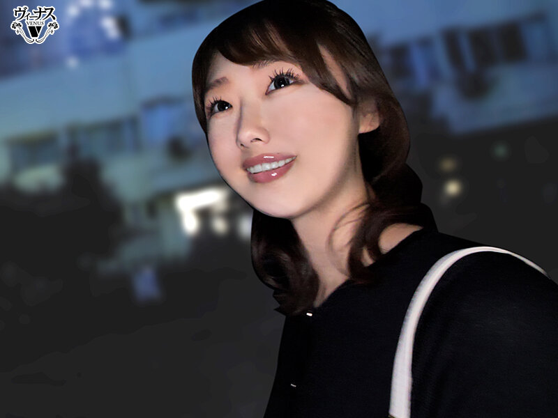 本吉沙彩作品VOD-047发布!最强又最可爱的「本物素人妻」,体验人生首次中出3P性爱!-图片2