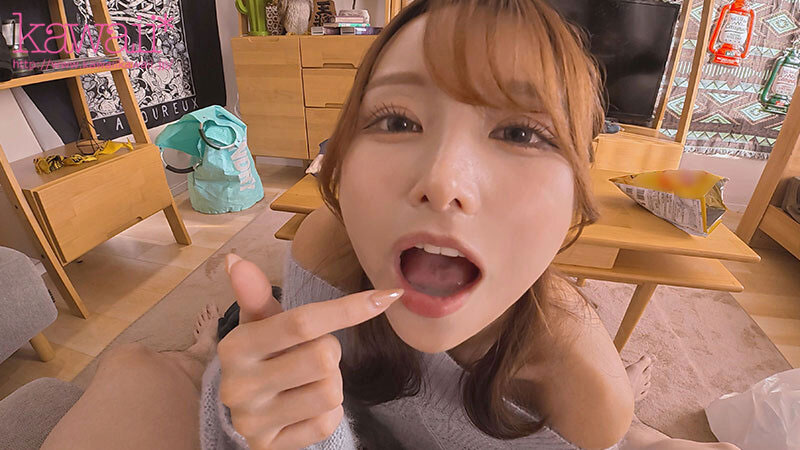 「社群百万女王」晒出F奶浴室辣照,「超饱满乳球」有够诱人!